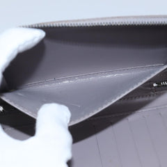 Louis Vuitton Zippy wallet
