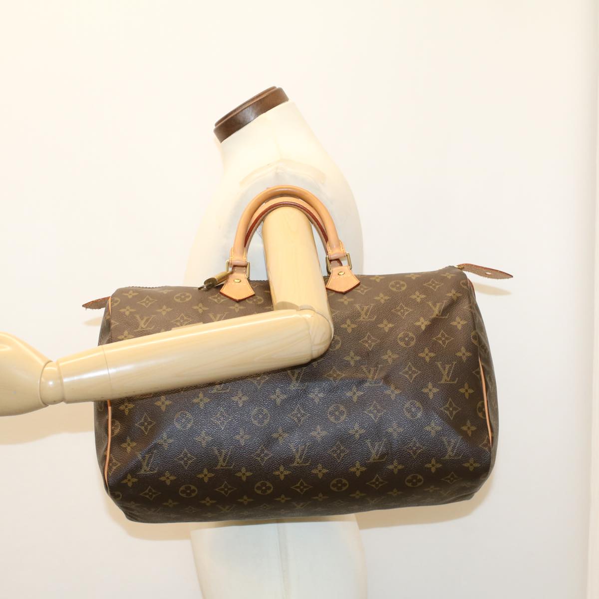 Louis Vuitton Speedy