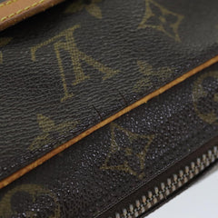 Louis Vuitton Trousse de Toilette