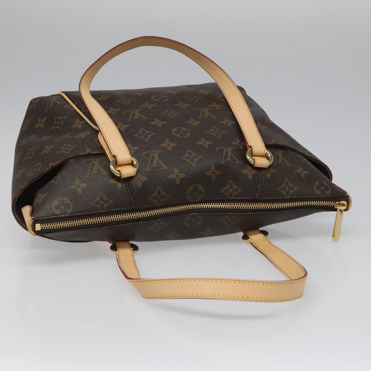 Louis Vuitton Totally