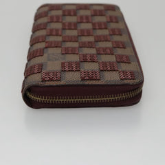Louis Vuitton Zippy wallet