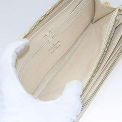 Louis Vuitton Zippy wallet