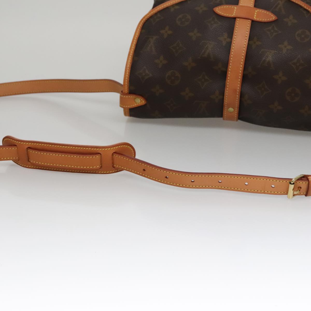 Louis Vuitton Saumur