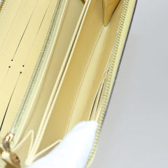 Louis Vuitton Zippy wallet