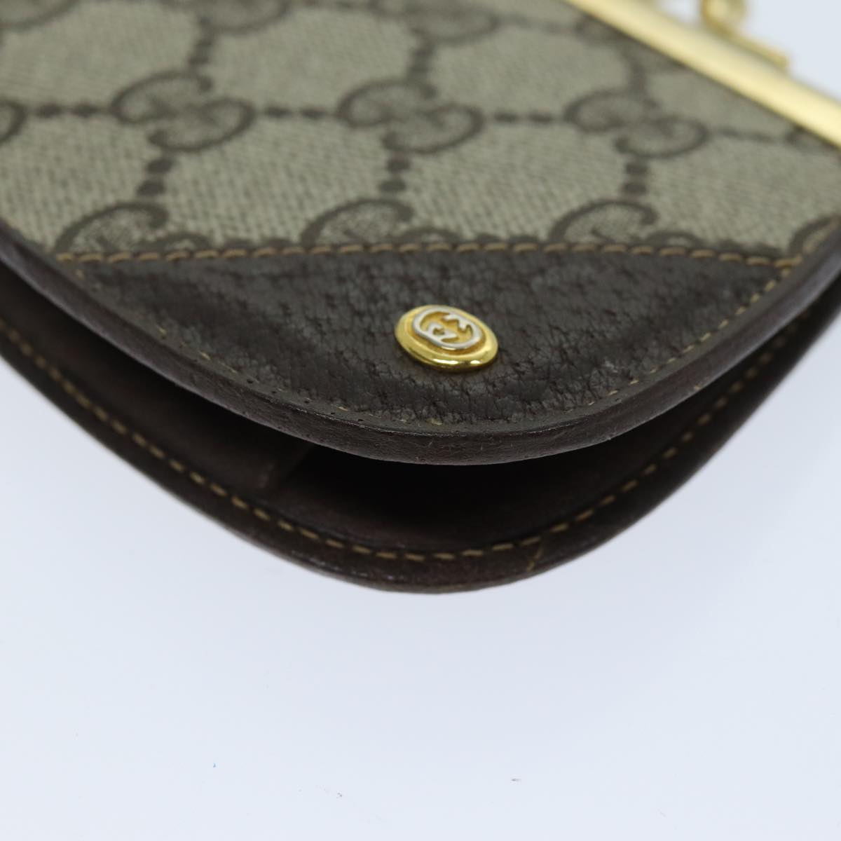 Gucci GG pattern