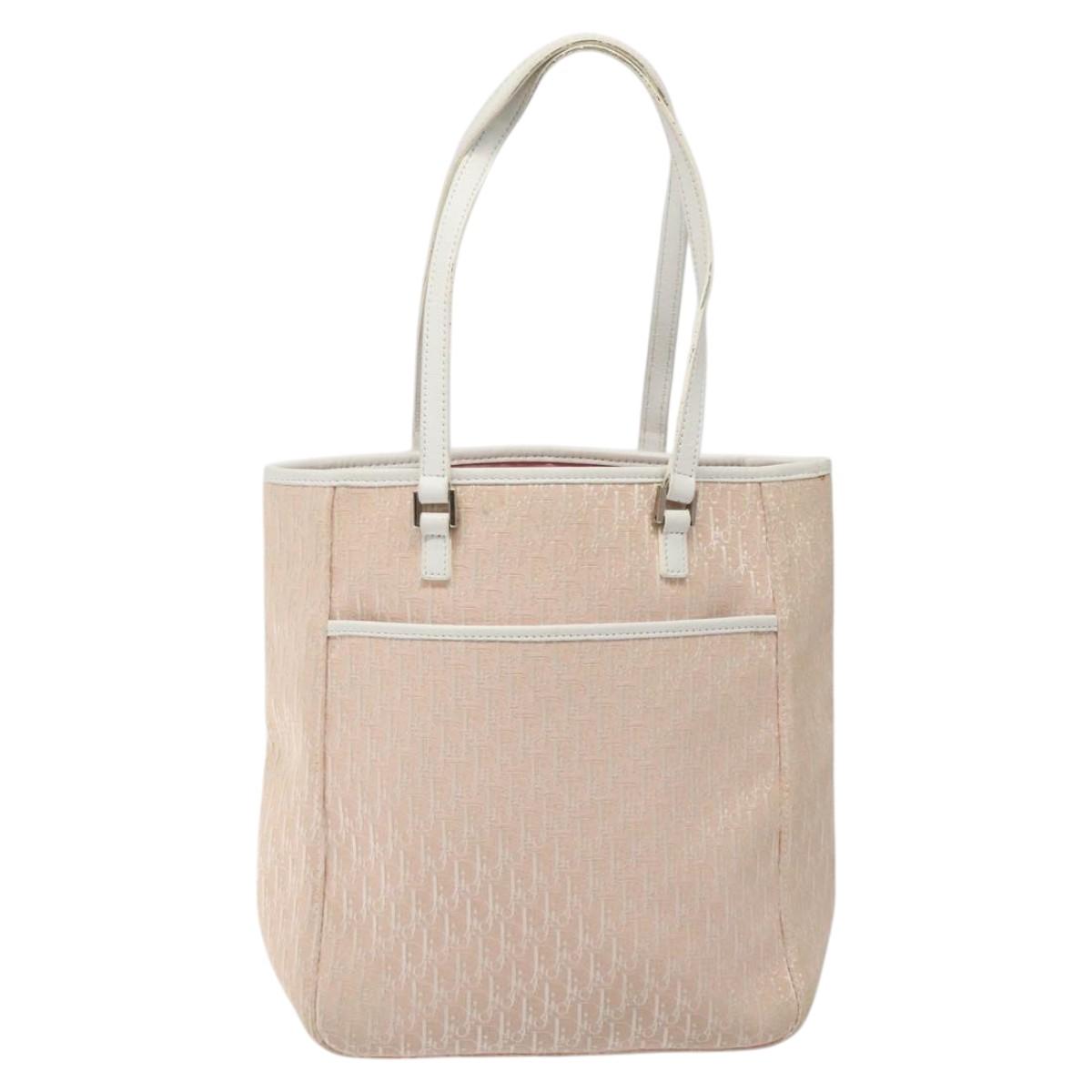 Dior Trotter