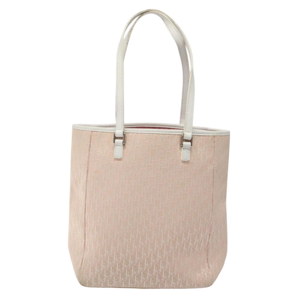 Dior Trotter