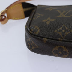 Louis Vuitton Pochette Accessoire