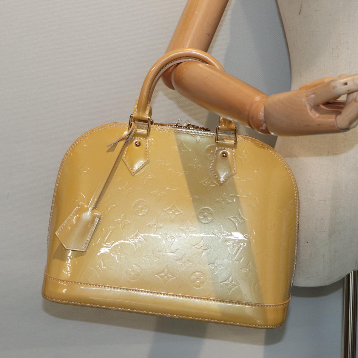 Louis Vuitton Alma