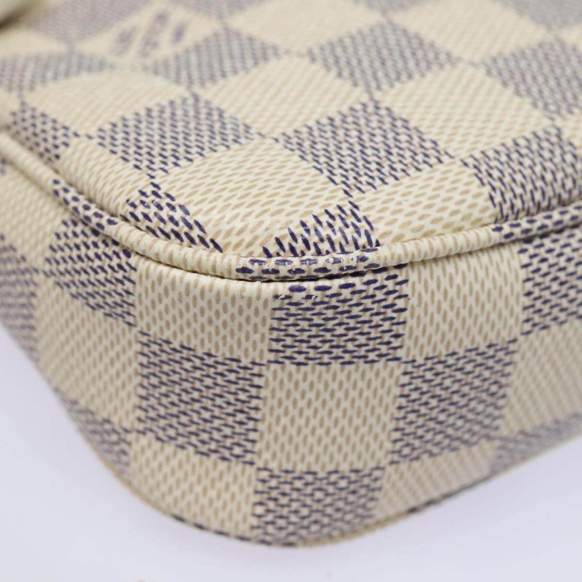 Louis Vuitton Pochette accessoires