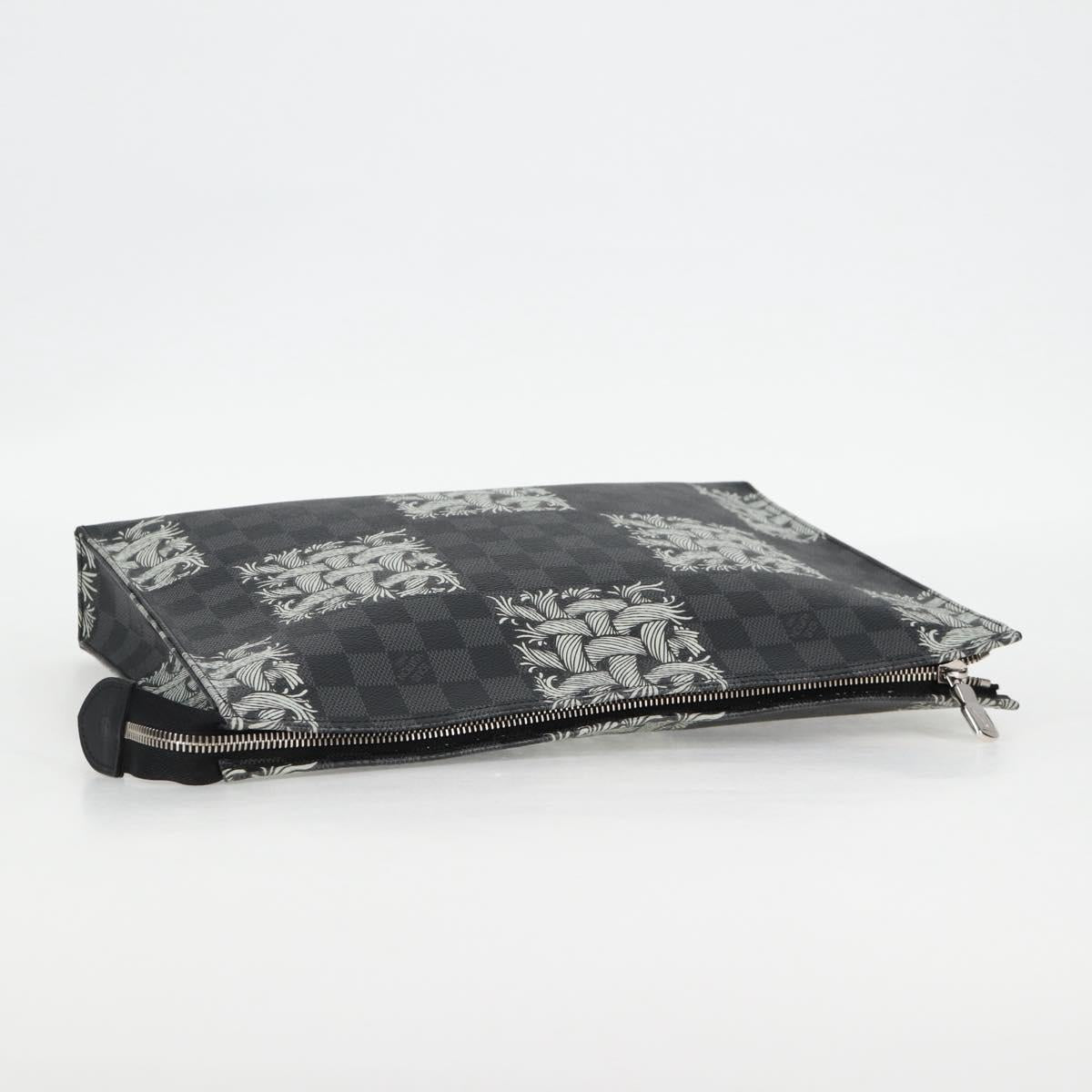 Louis Vuitton Pochette voyage