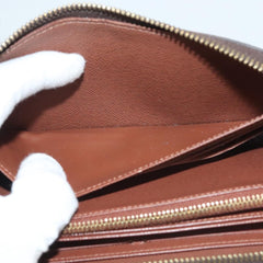 Louis Vuitton Zippy wallet