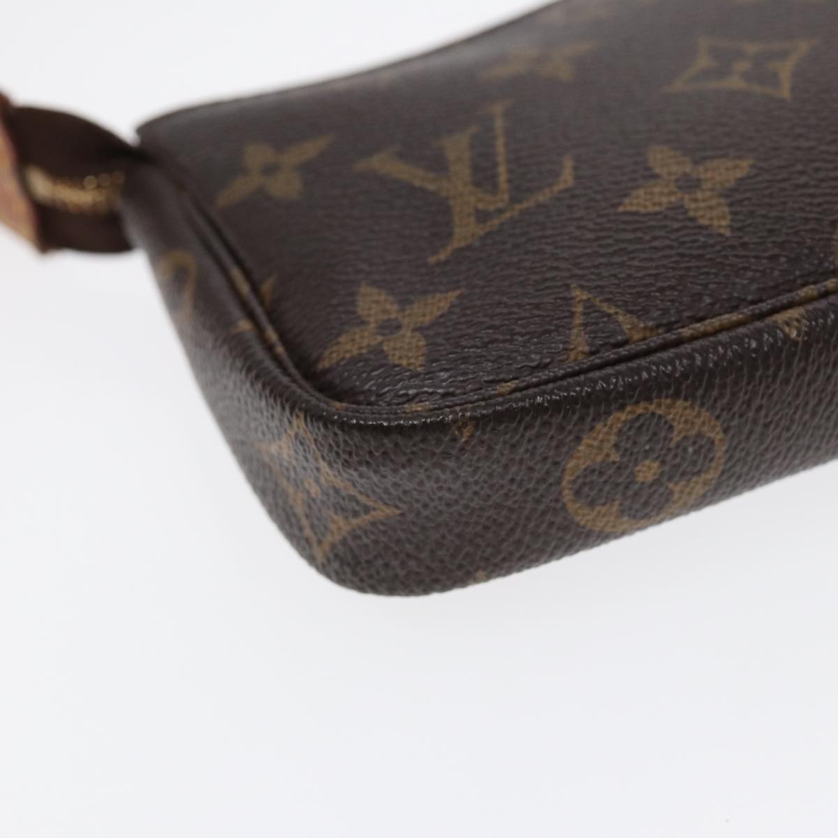 Louis Vuitton Pochette Accessoire