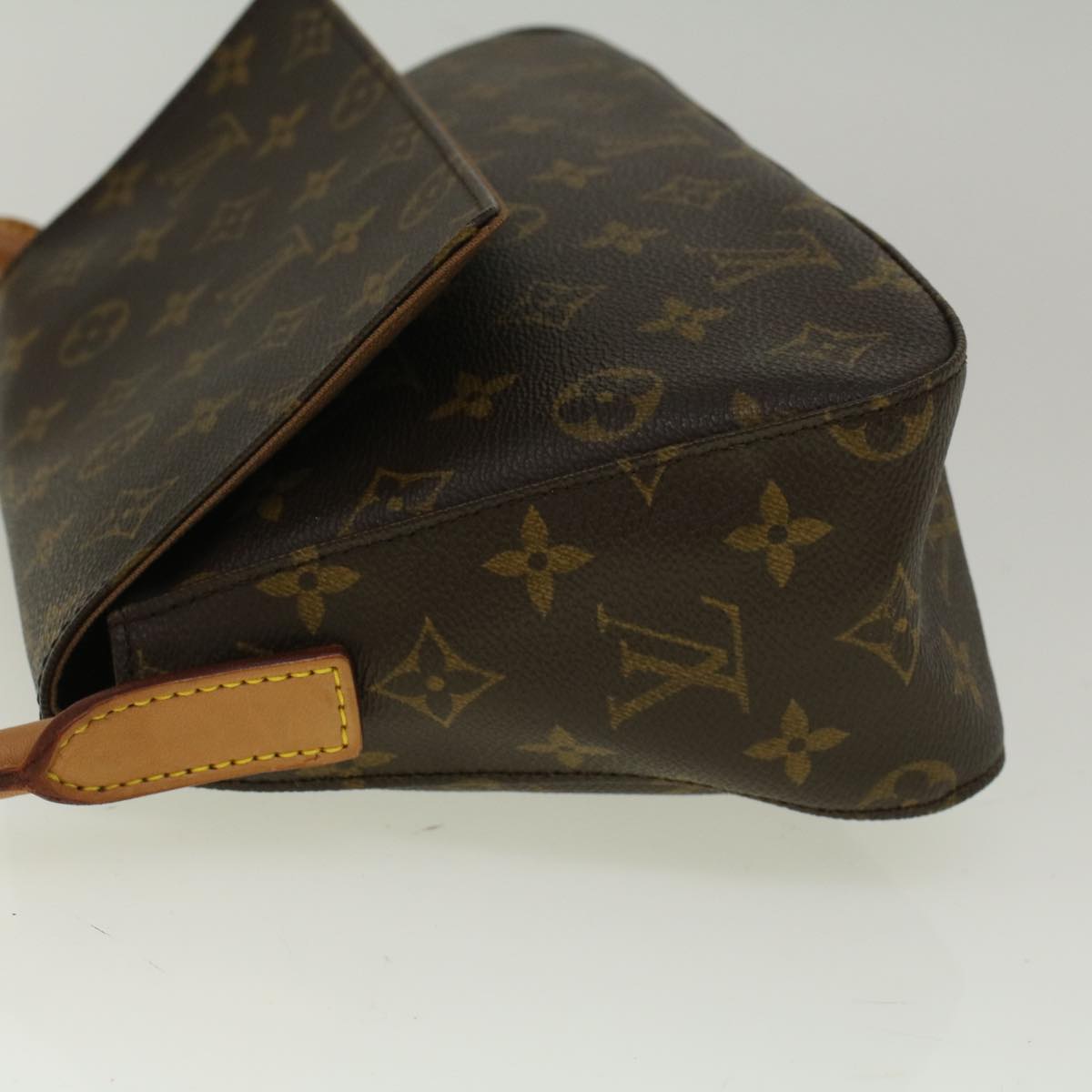 Louis Vuitton Mini looping