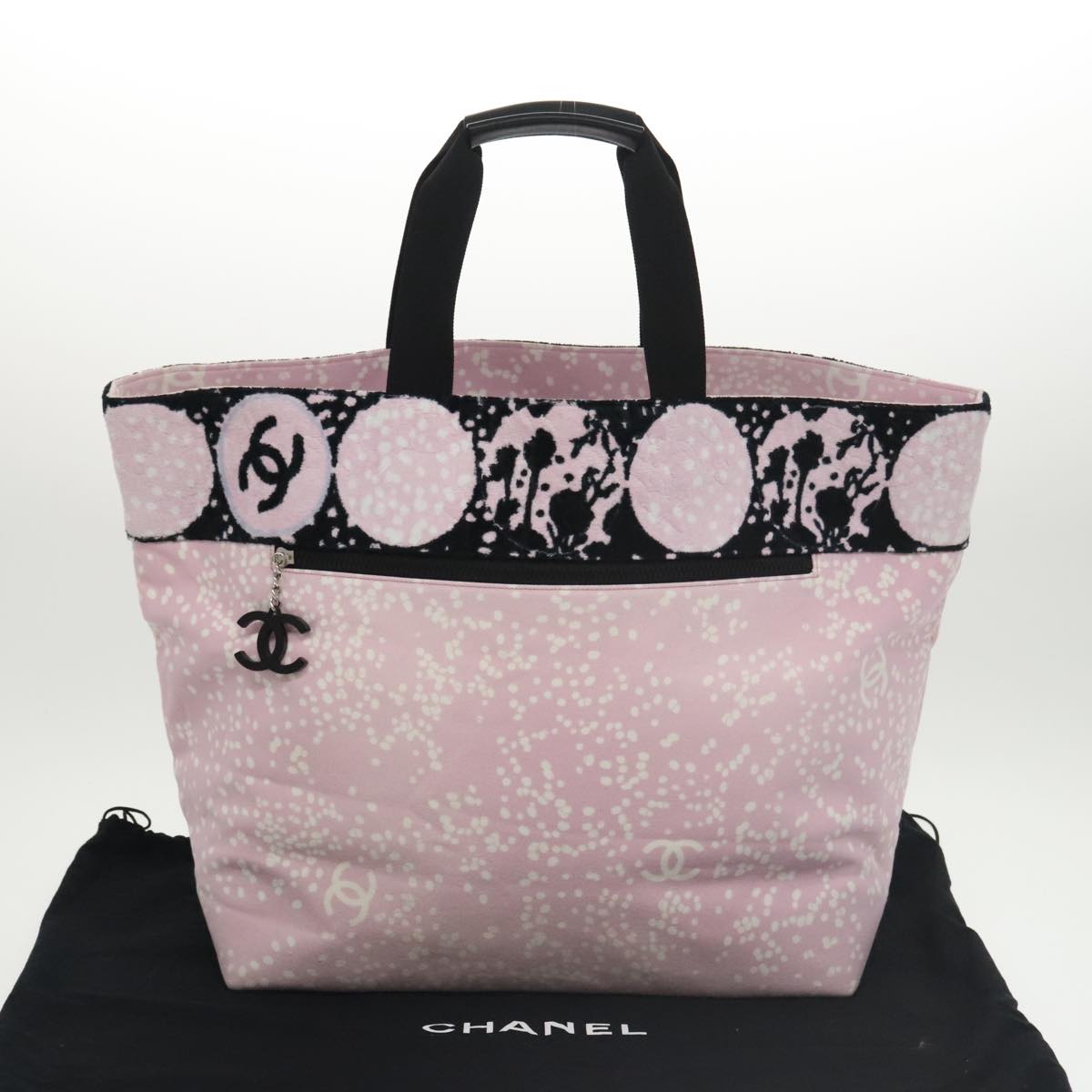 Chanel Shopping
