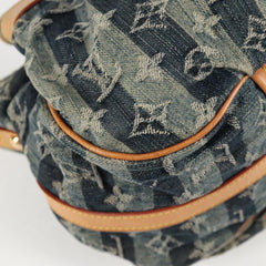 Louis Vuitton Pleaty