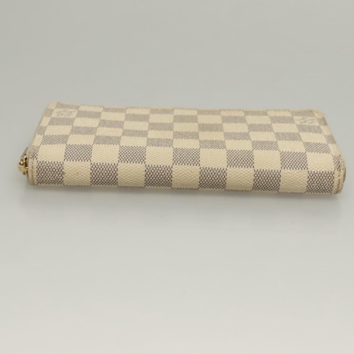 Louis Vuitton Zippy wallet