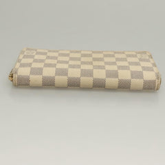 Louis Vuitton Zippy wallet