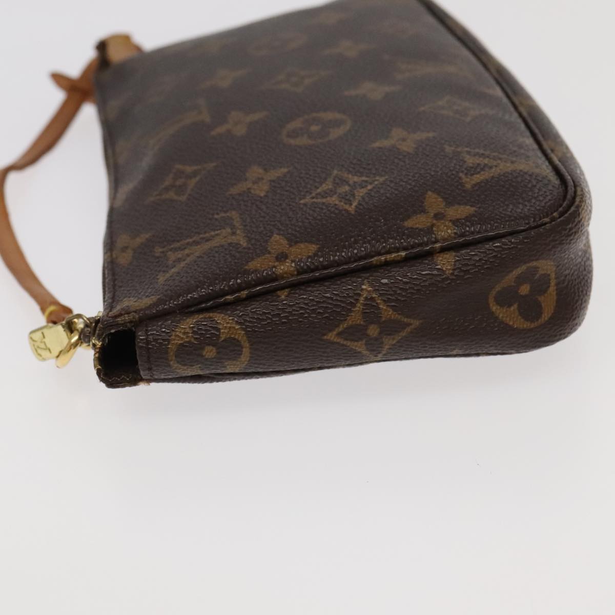 Louis Vuitton Pochette Accessoire