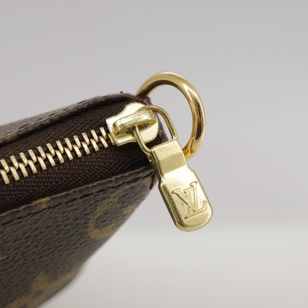 Louis Vuitton Pochette Accessoire