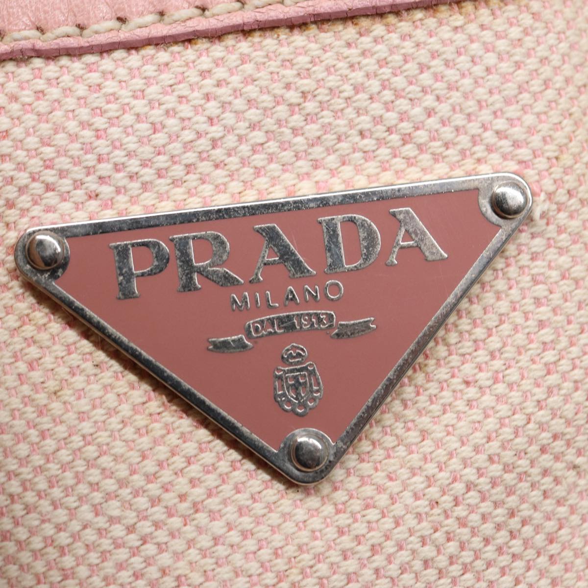 Prada --