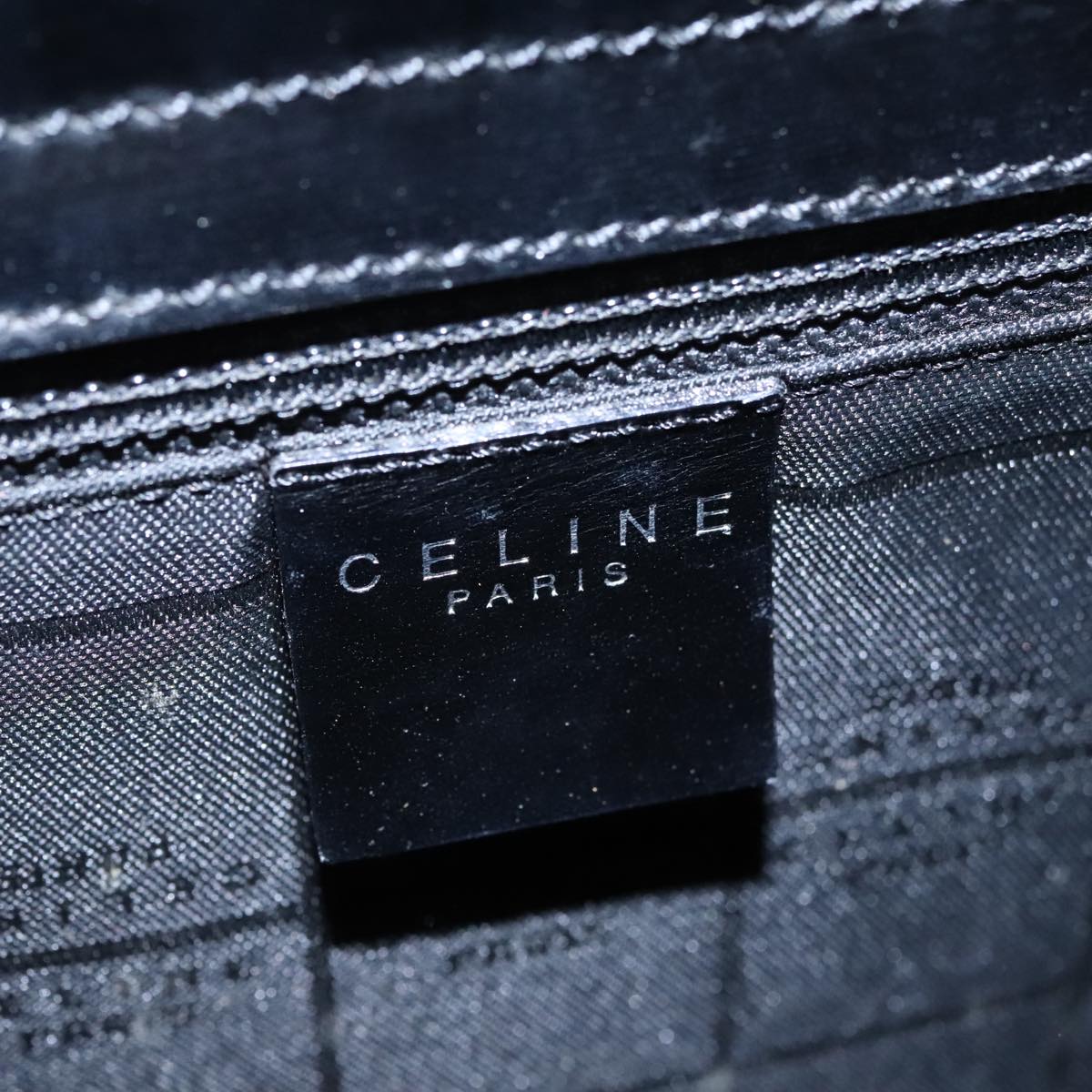 Céline Pinched