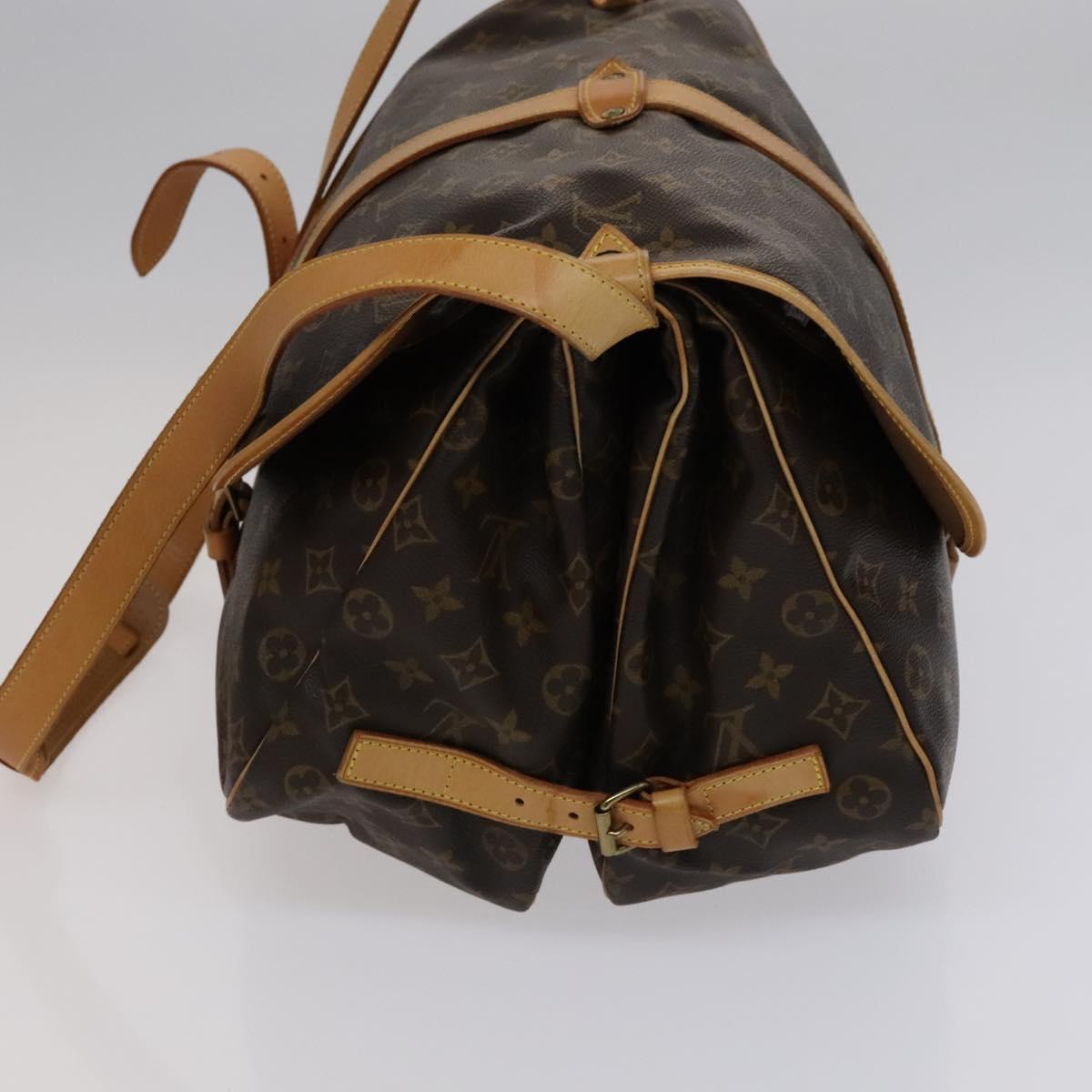 Louis Vuitton Saumur 35