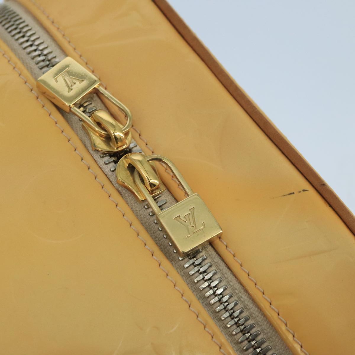 Louis Vuitton Sullivan