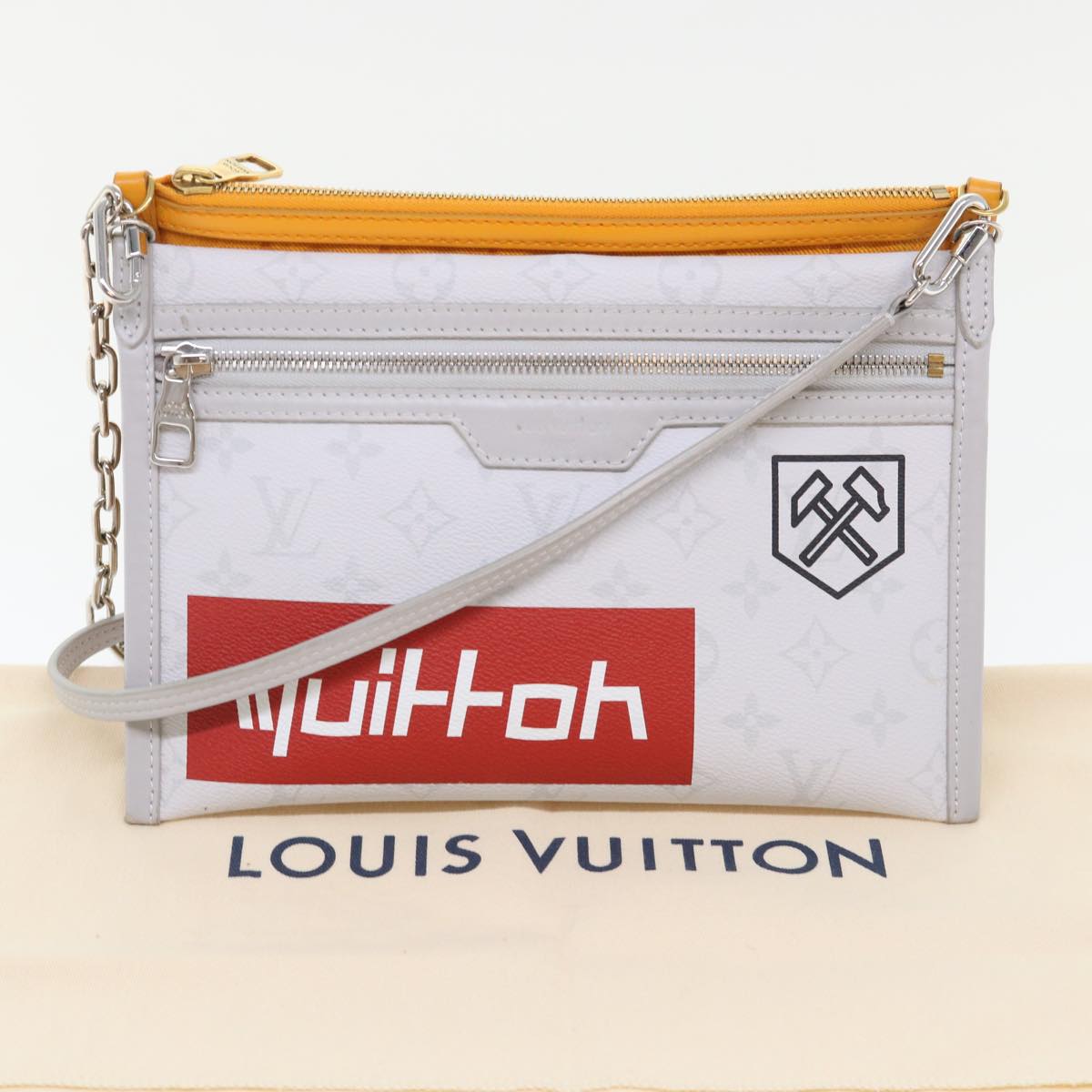 Louis Vuitton Messenger