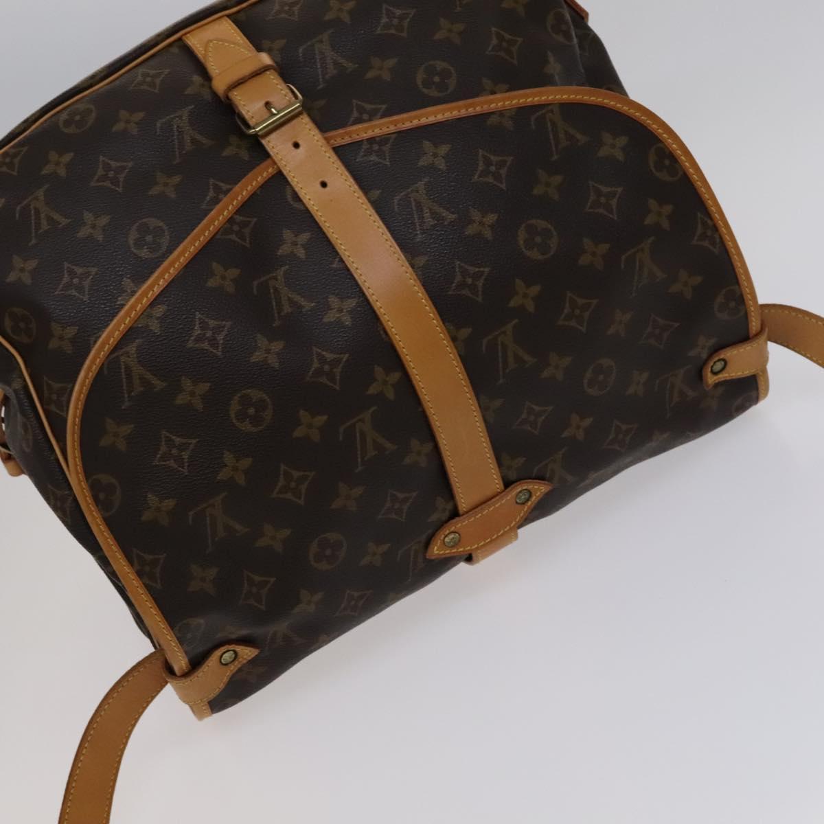Louis Vuitton Saumur 35