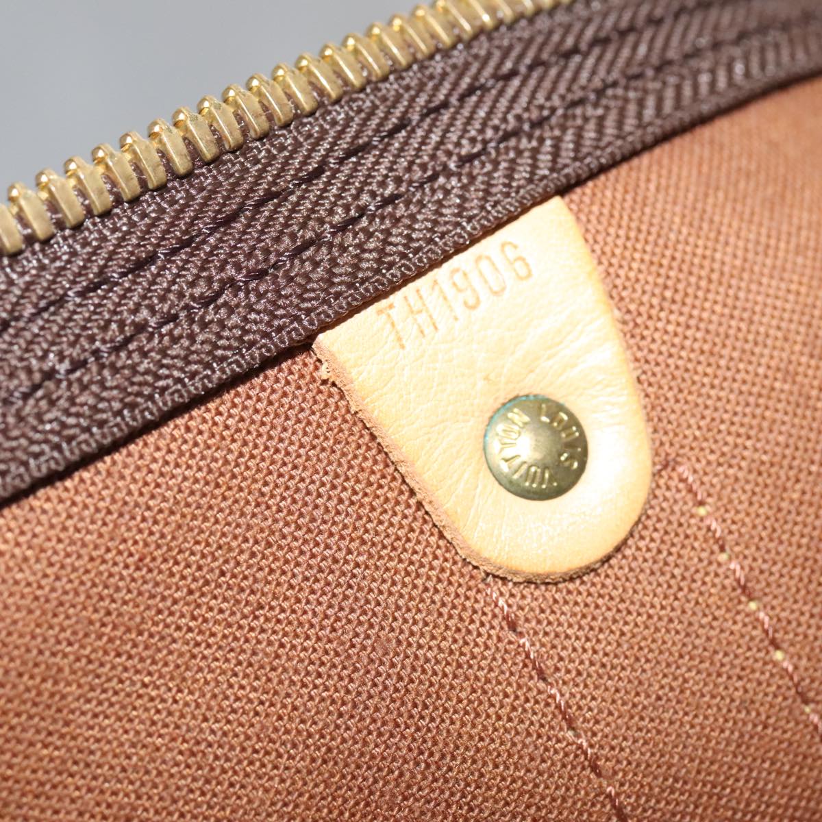 Louis Vuitton Keepall Bandoulière 60