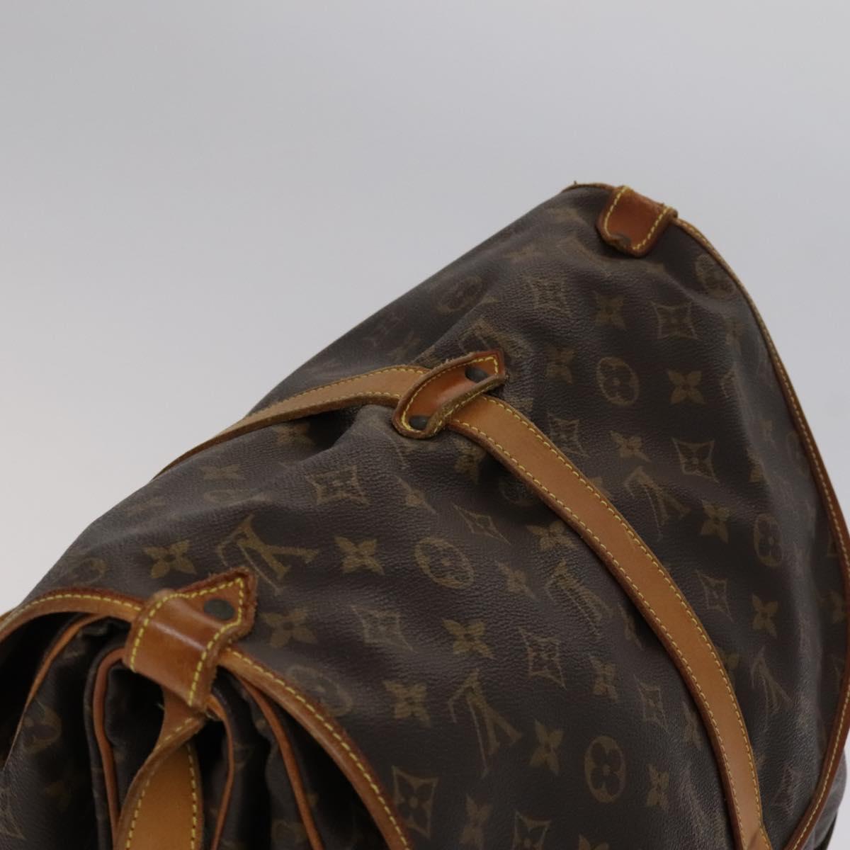 Louis Vuitton Saumur 35
