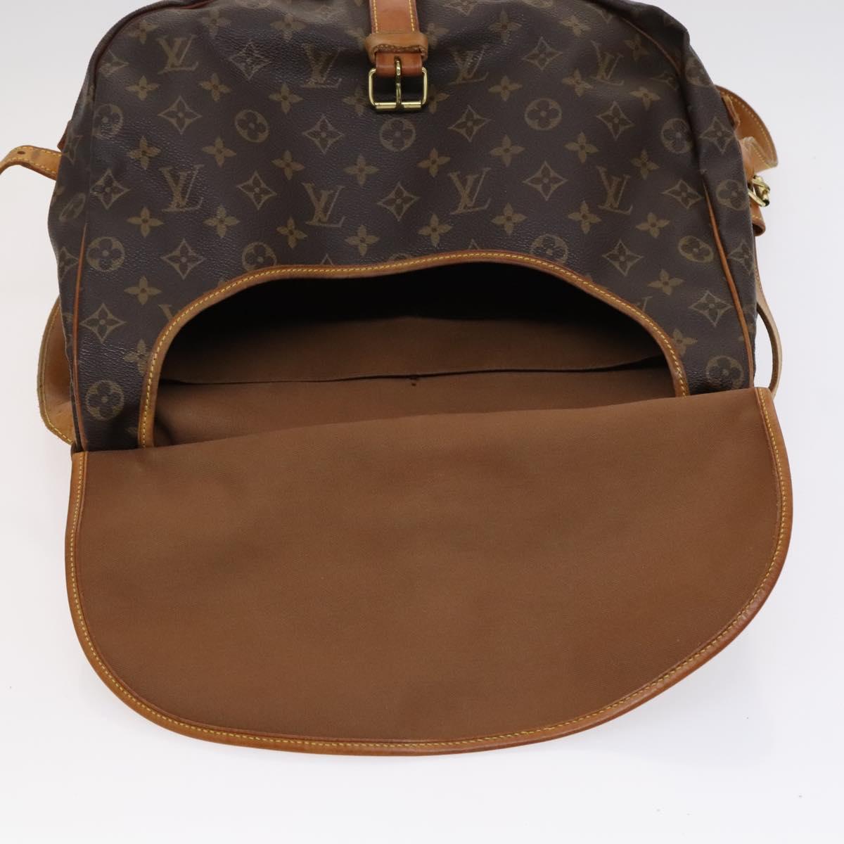 Louis Vuitton Saumur 35