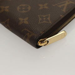 Louis Vuitton Zippy wallet