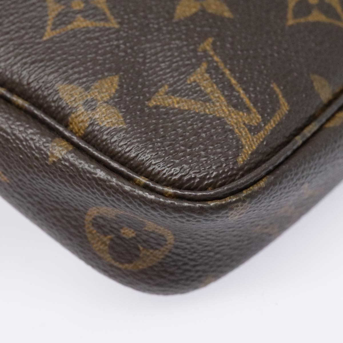 Louis Vuitton Pochette Accessoire