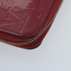 Louis Vuitton Zippy wallet