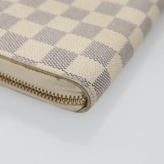 Louis Vuitton Zippy wallet
