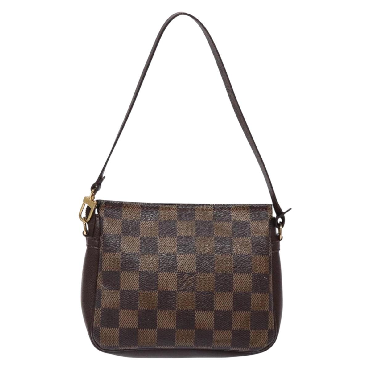 Louis Vuitton Trousse makeup