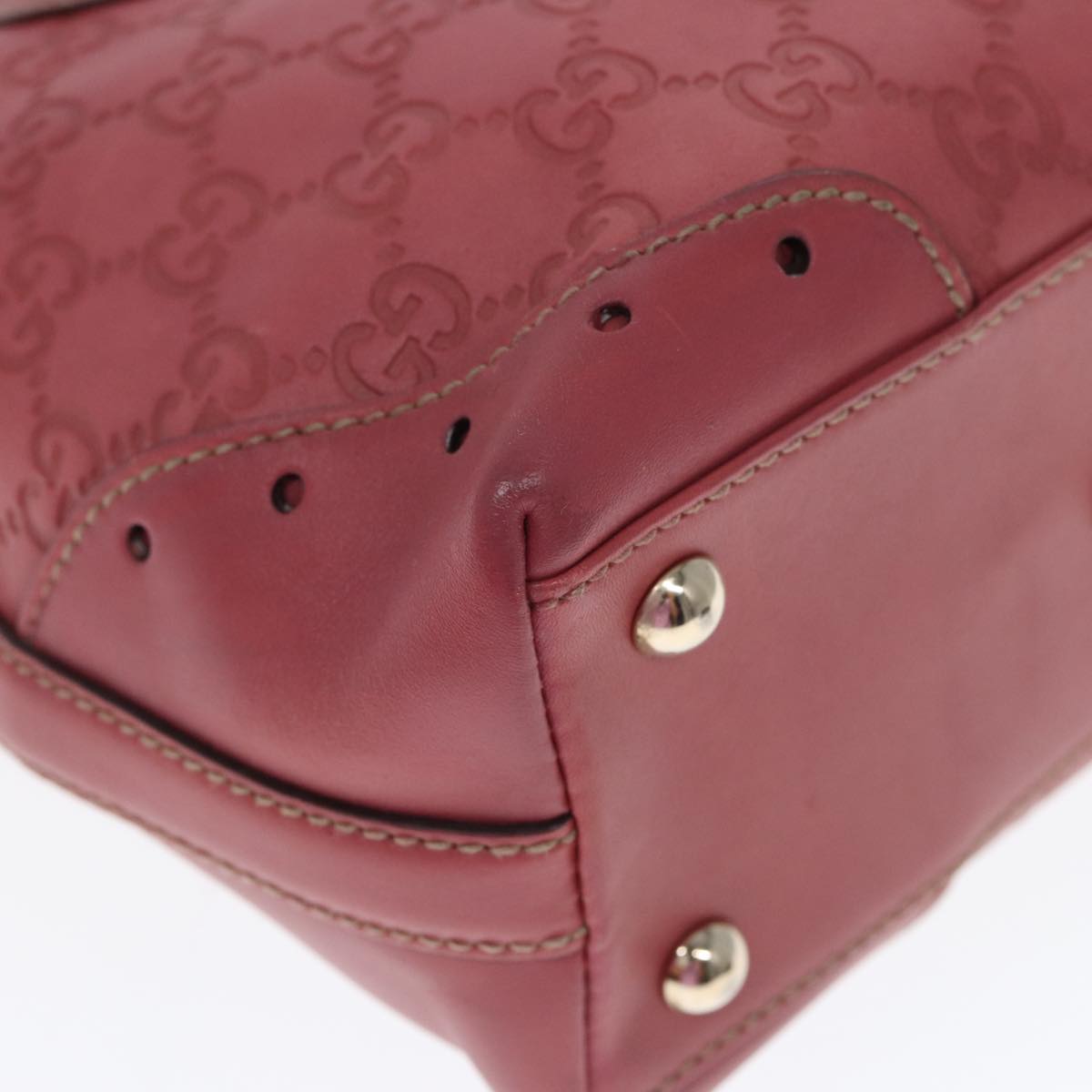 Gucci GG Signature