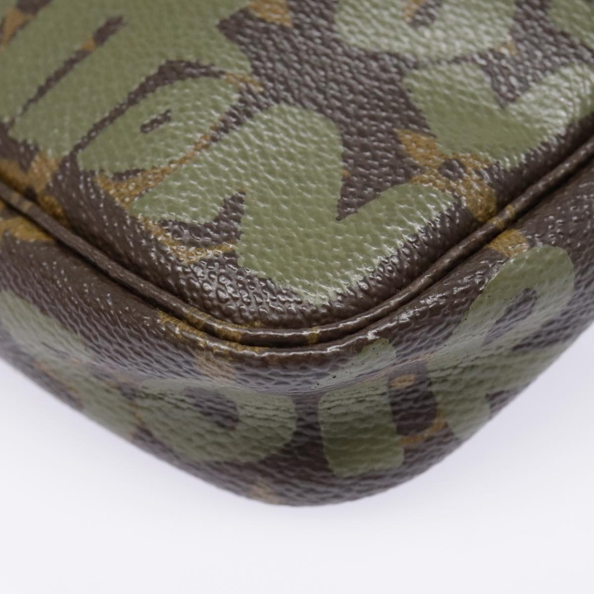 Louis Vuitton Pochette Accessoire