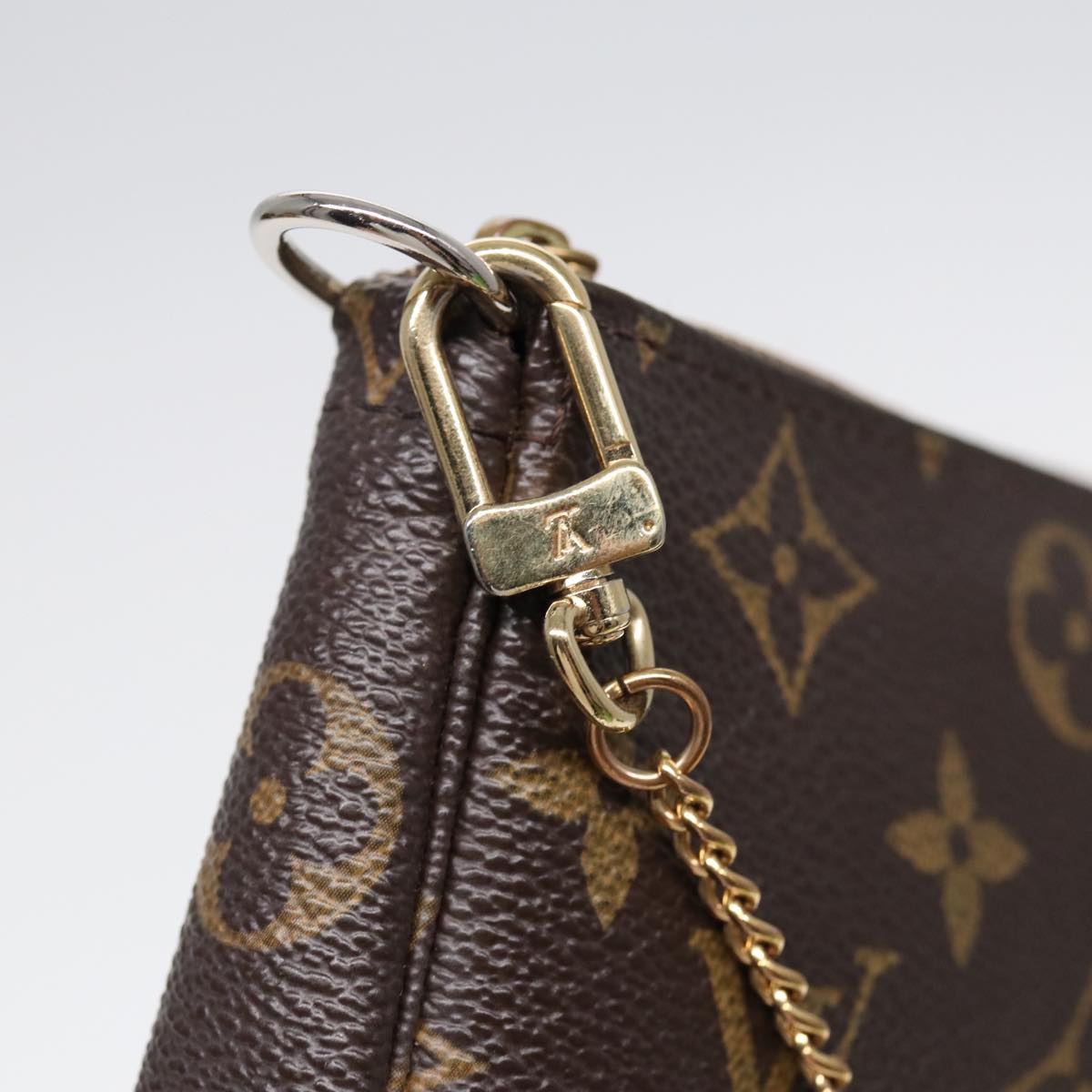 Louis Vuitton Pochette Accessoire