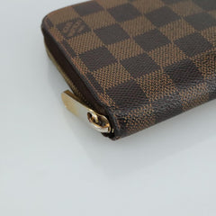 Louis Vuitton Zippy wallet