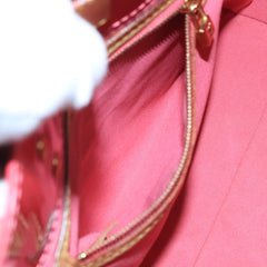 Louis Vuitton Reade