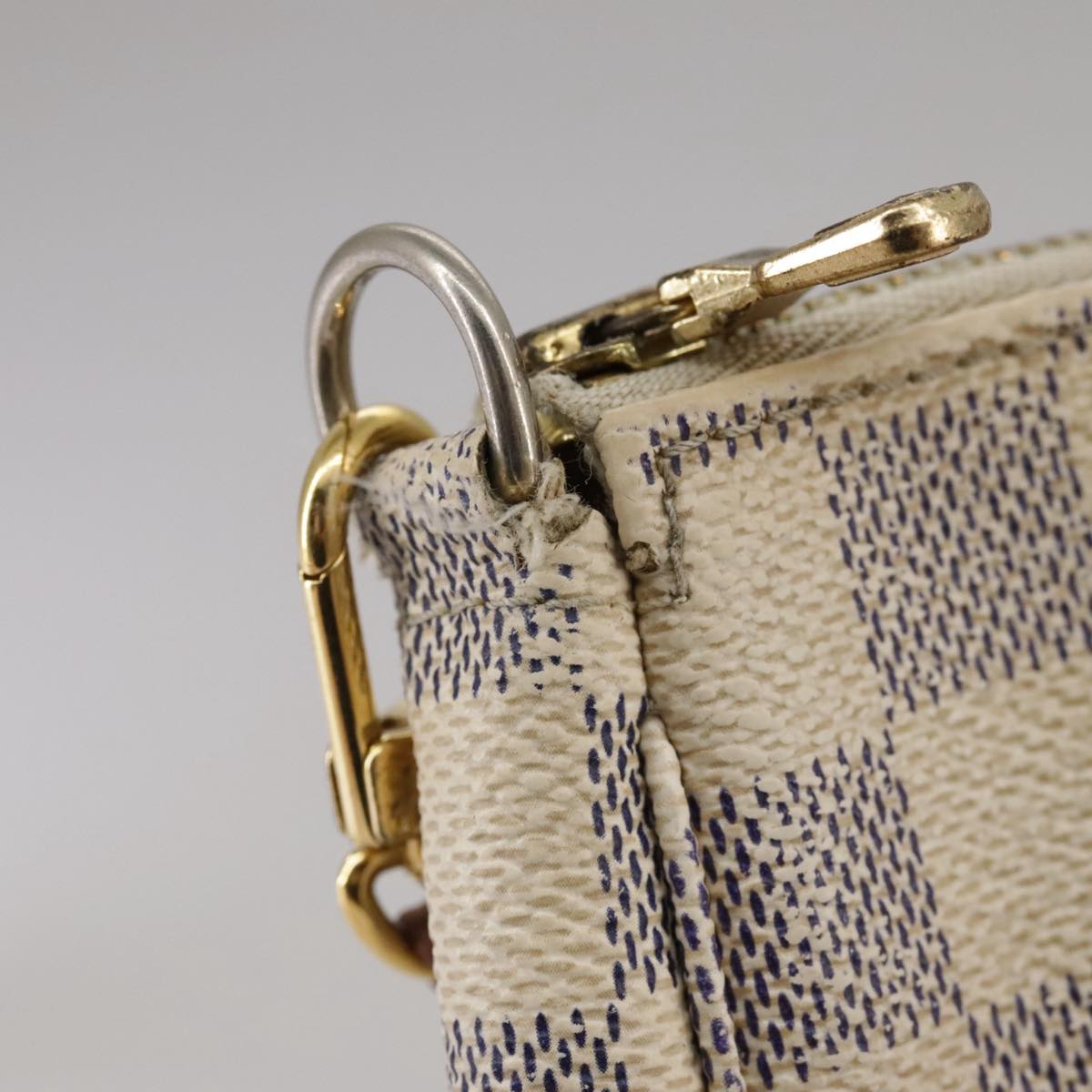 Louis Vuitton Pochette Accessoire