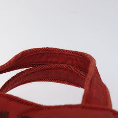 Prada --