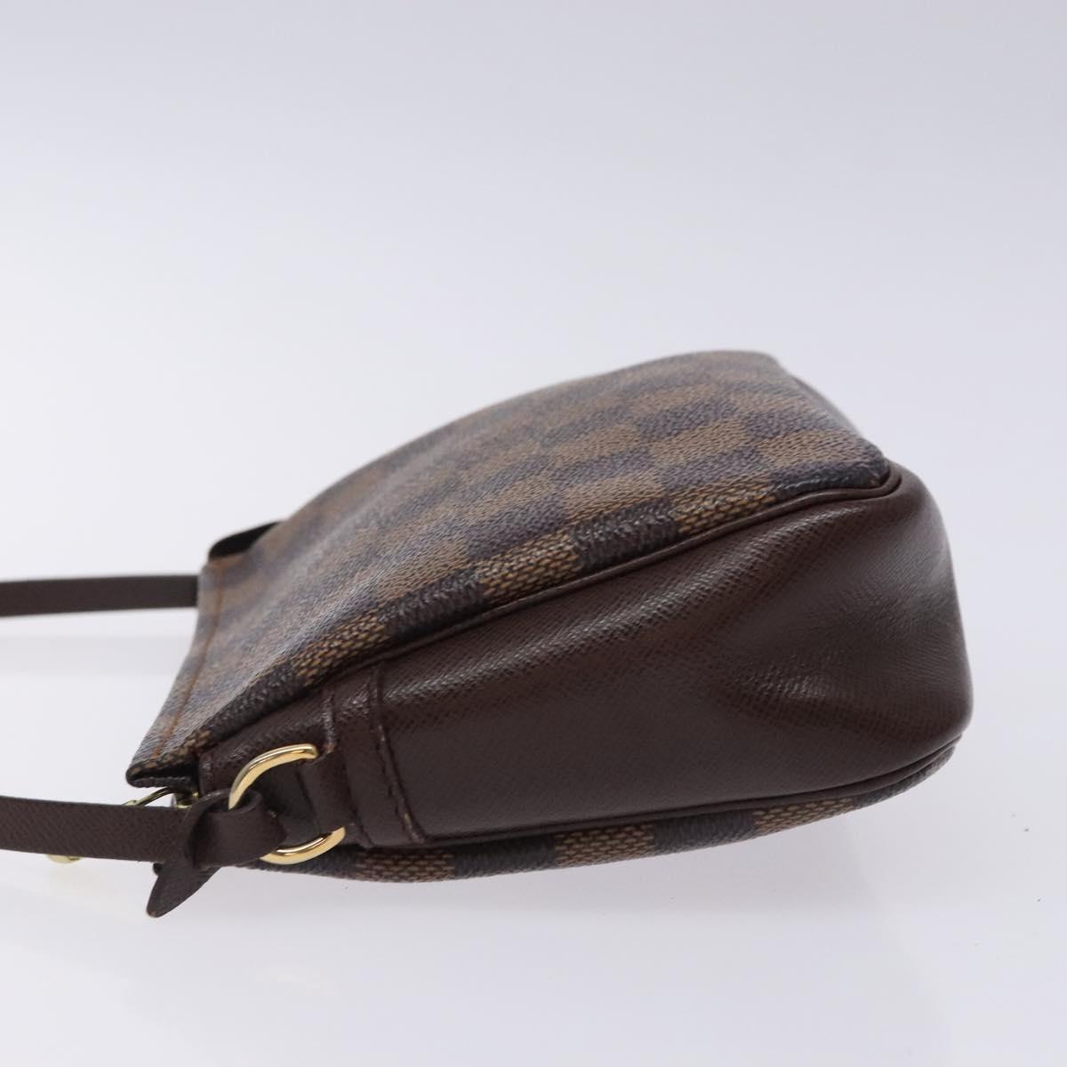 Louis Vuitton Trousse makeup