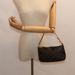 Louis Vuitton Pochette Accessoire