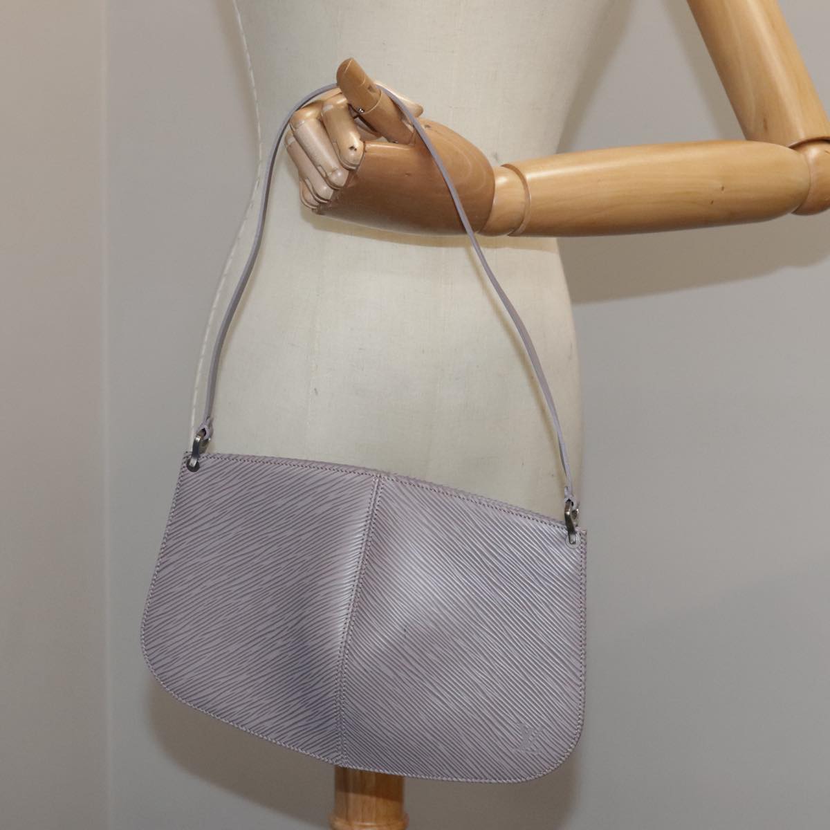 Louis Vuitton Demi Lune