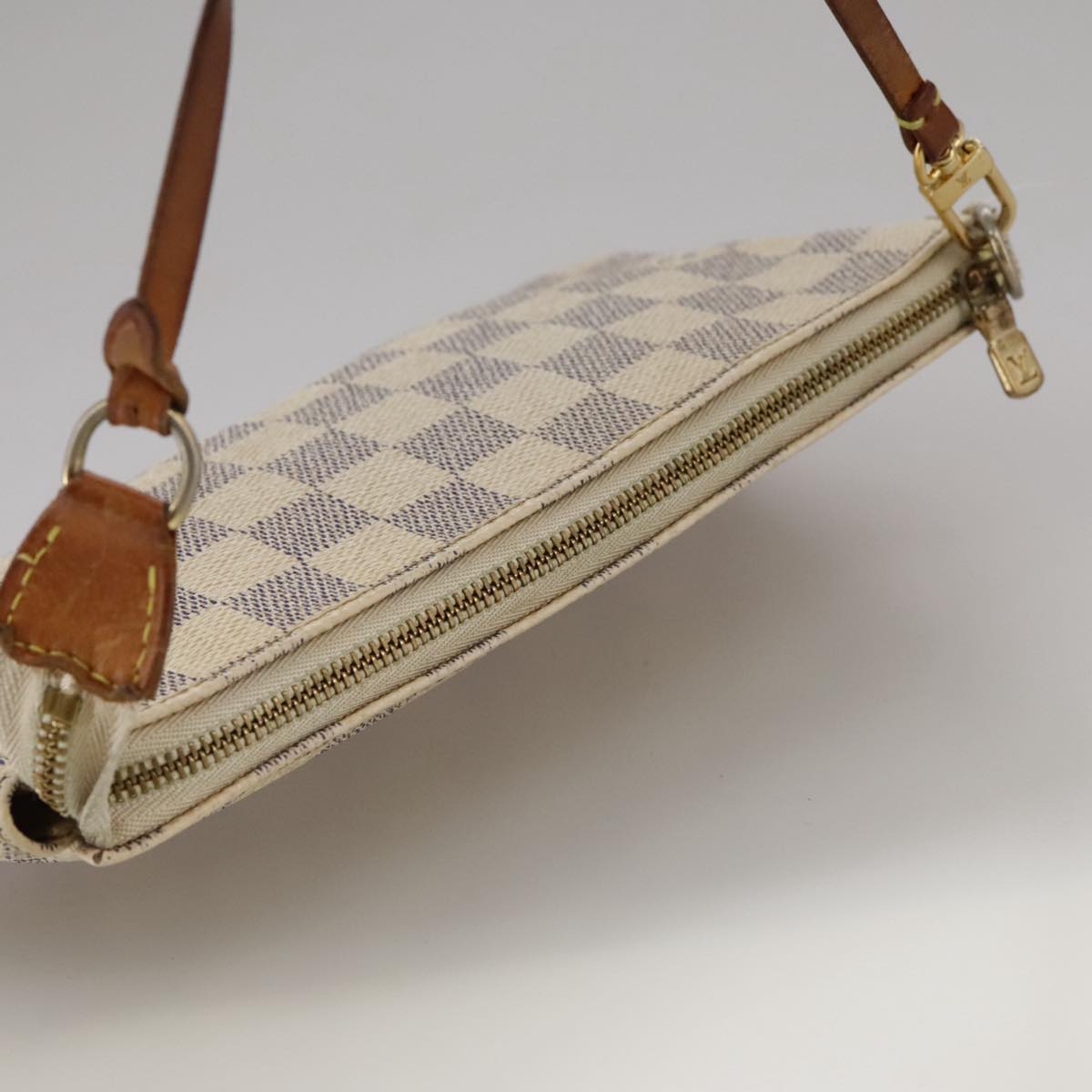 Louis Vuitton Pochette Accessoire