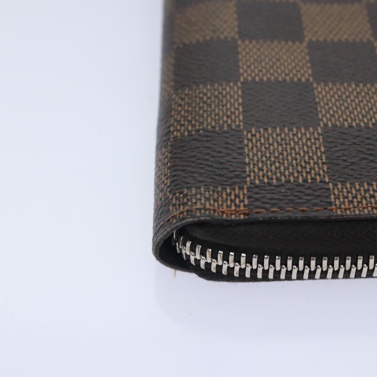 Louis Vuitton Zippy Wallet Vertical